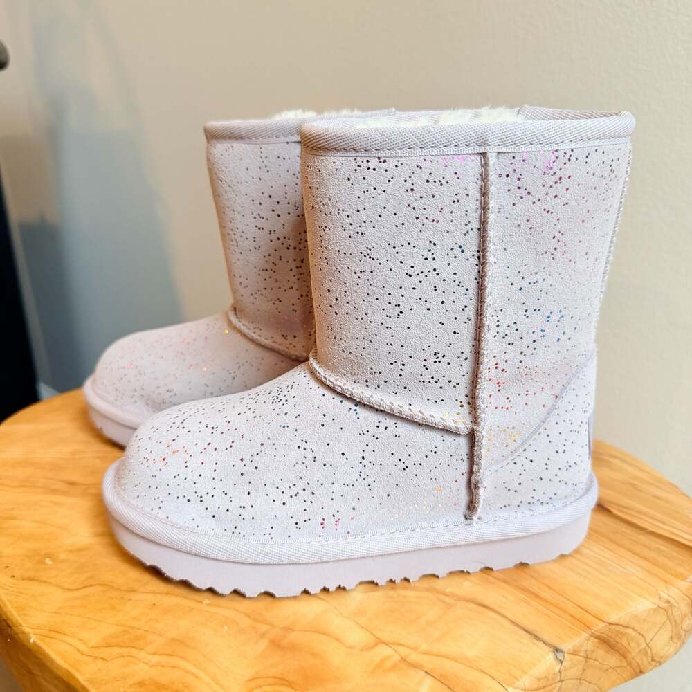 UGG Toddler Classic II Shimmer Sky Boot Pale Smoke Rainbow Metallic Size 11 - Picture 2 of 5